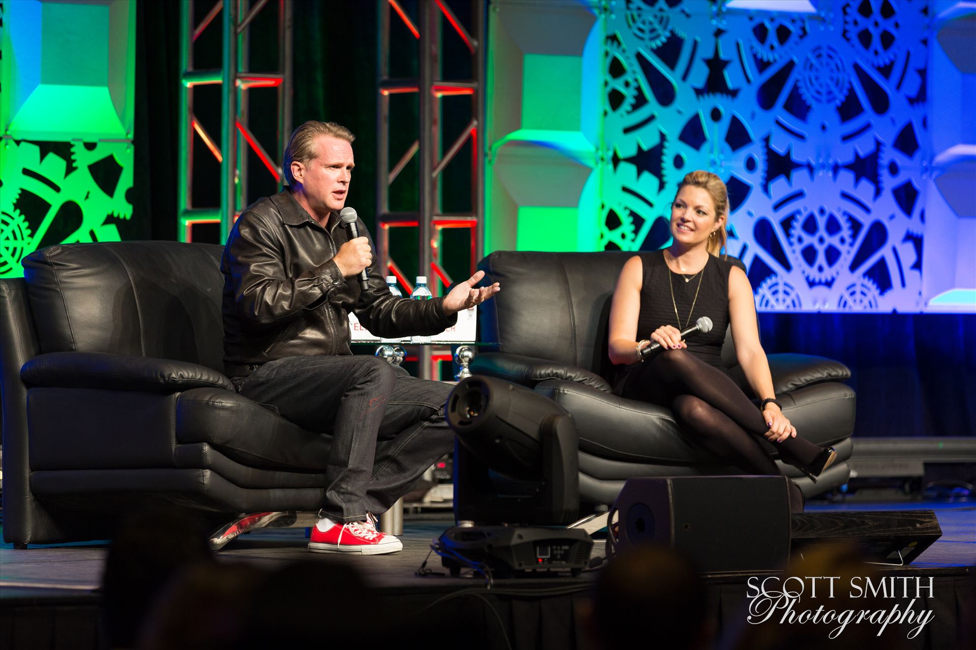 Denver Comic Con 2016 29 - Denver Comic Con 2016 at the Colorado Convention Center. Clare Kramer and Cary Elwes. by Scott Smith Photos