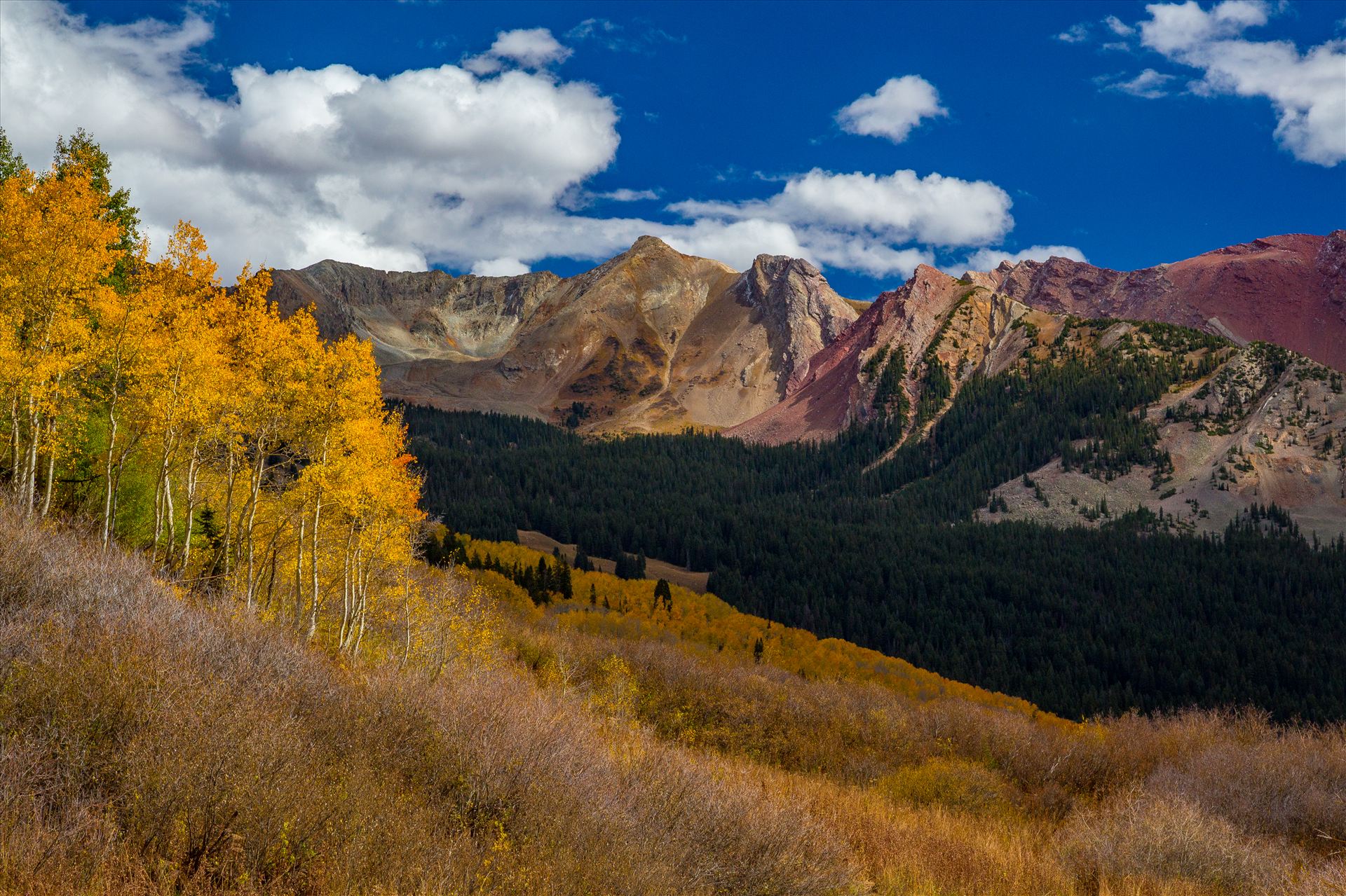 Gothic Road 5 - Looking east from Gothic road by Scott Smith Photos