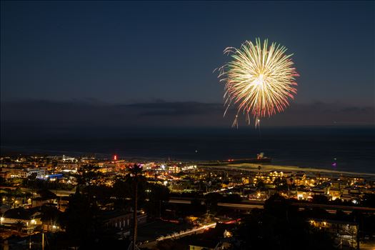 Pismo Beach Fireworks 2021 - Fireworks at Pismo Beach, California